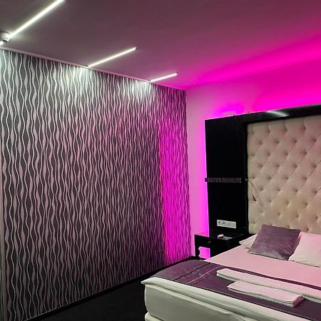 Titan Centrum Apartman Ньїредьгаза Екстер'єр фото